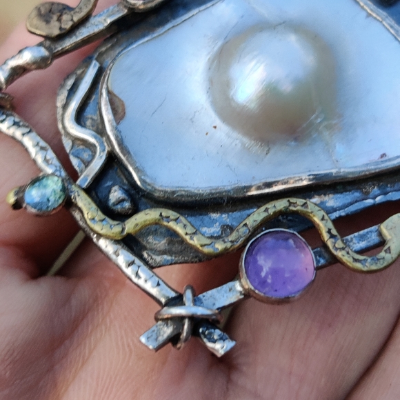 Huge Iriniri sterling silver blister pearl and gemstone pendant/brooch - Picture 11 of 13